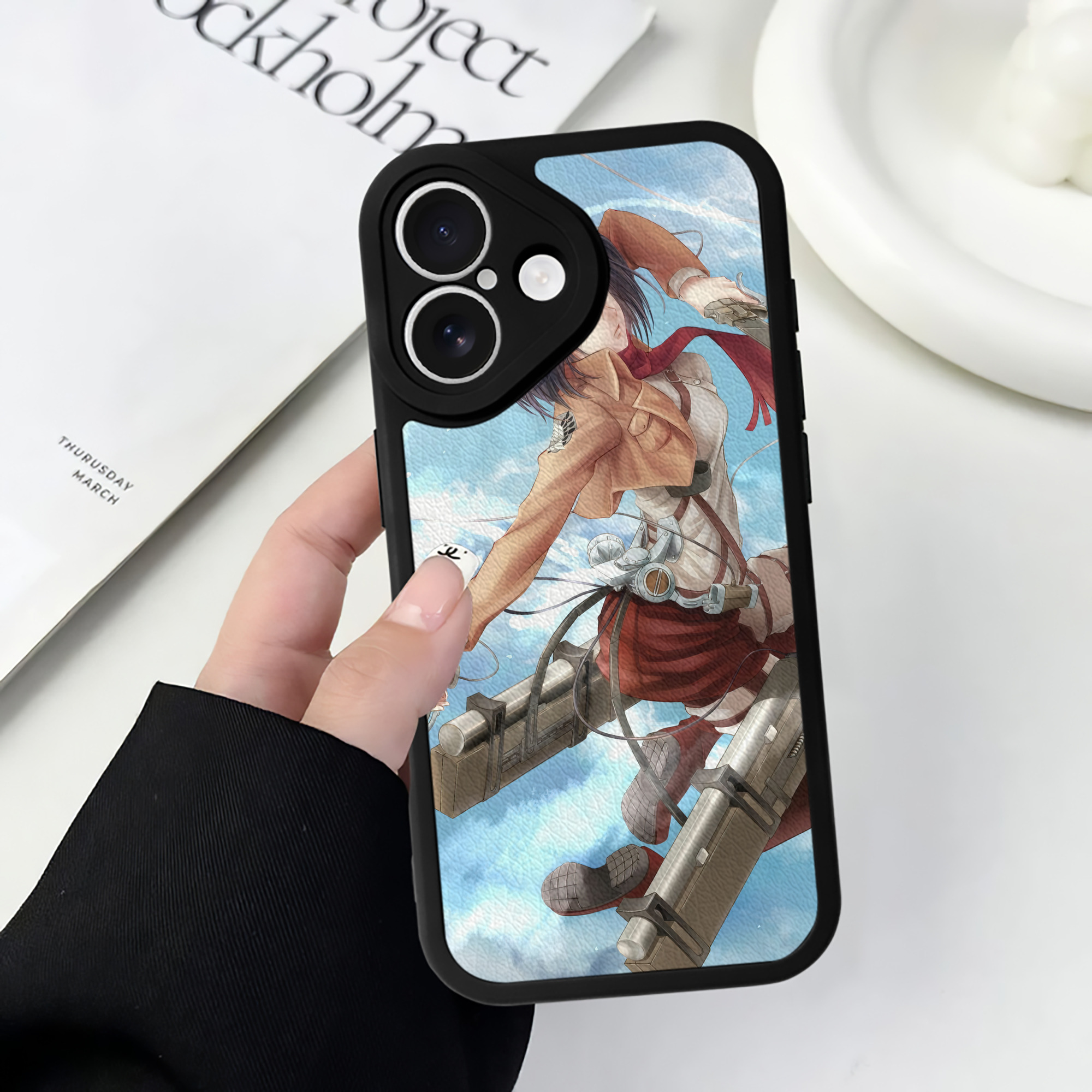（画像用） 進撃の巨人 Attack on Titan 【iPhone 16シリーズ対応】シリコンスマホケース（レザー調） 材質：シリコン